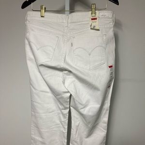 Levis Jeans NWT